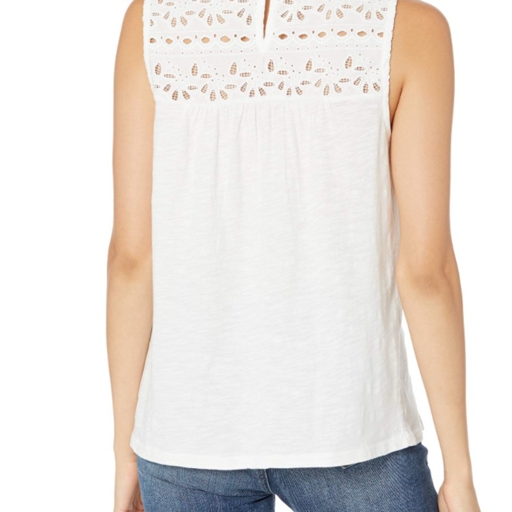 NWT….LUCKY BRAND White Sleeveless Embroidered Top - Picture 2 of 8
